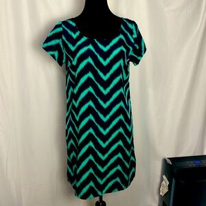 Charlotte Russe Chevron shift dress (m)